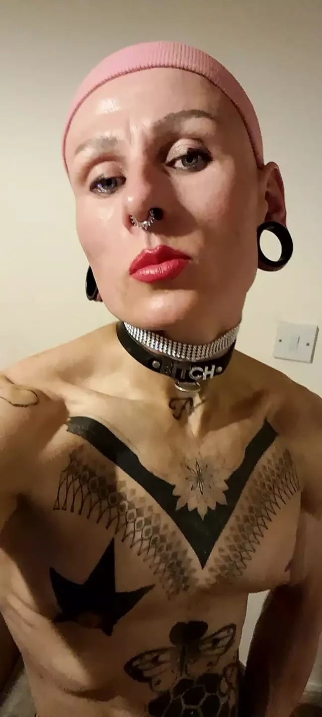 Brown bitch in action. In love my folowers.