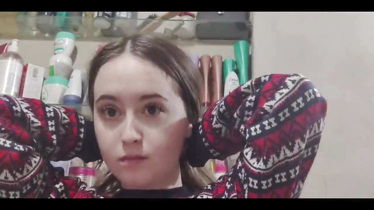 Cepillarme y desenredar mi cabello