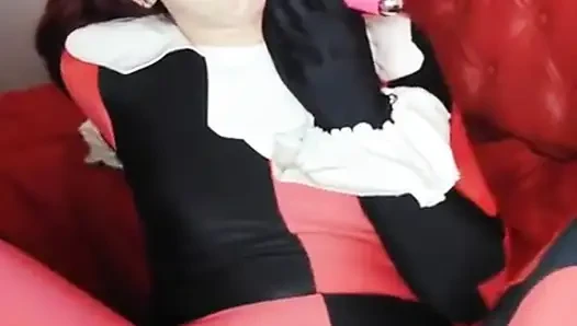 Shyyfxx Harley Quinn doğum gününü kutluyor ve 31 talimatı ile süt istiyor geri sayım