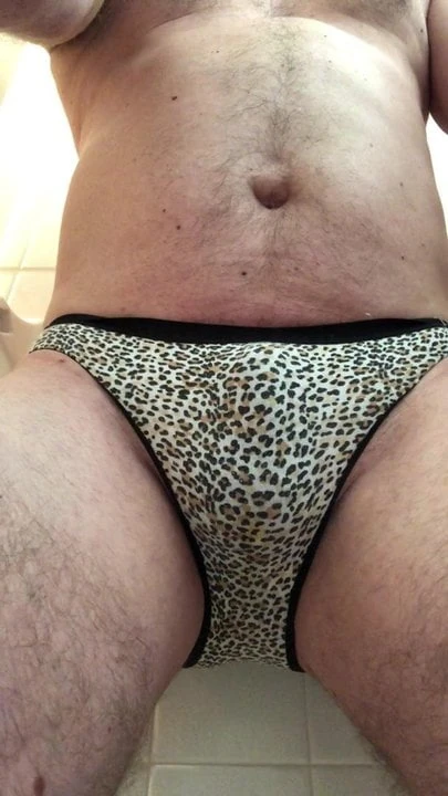 Wetting her dirty panty