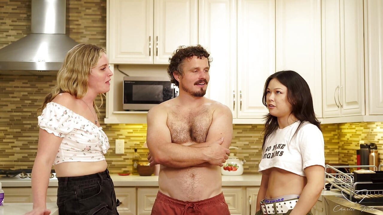 Entrevista: Viagem no Tempo Com Charlie Forde, Robby Apples, Lulu Chu