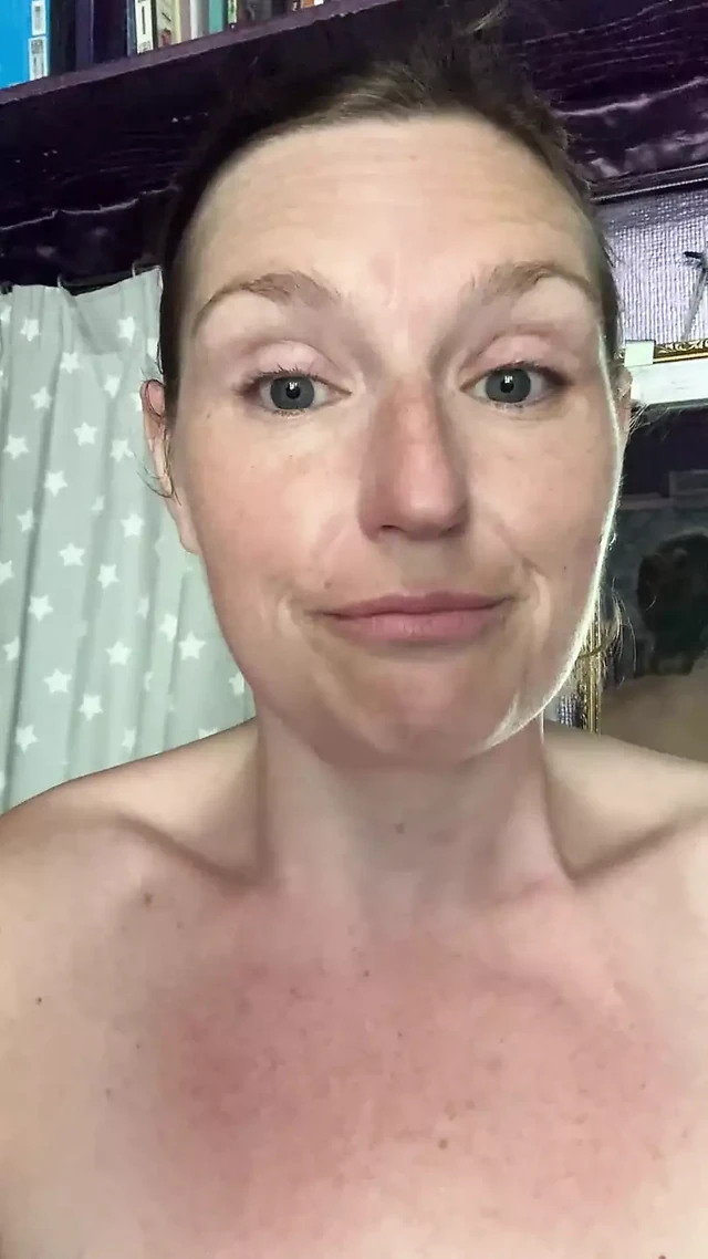 When Pulling Gently on Pubes Equals a Squirting Orgasm All Over the Sofa and Lounge Floor