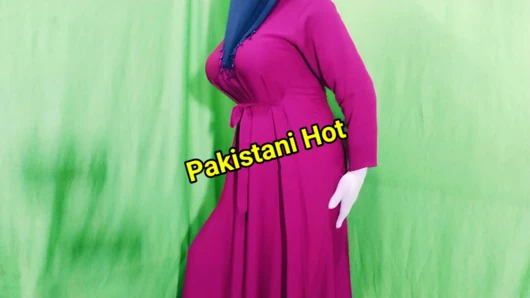 Kakak ipar muslim pakistan berhijab