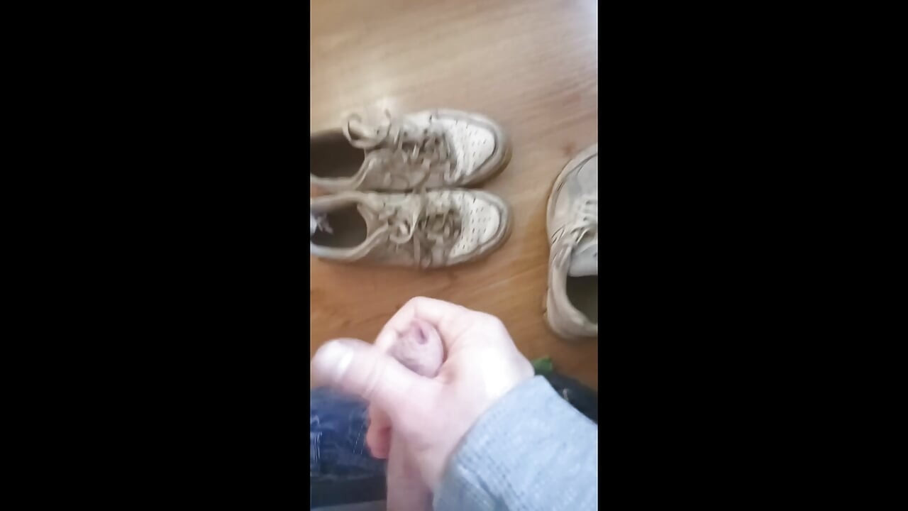 Handjob with a friend's AF1