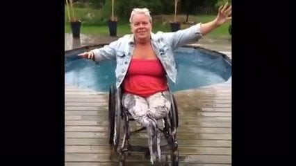 flidd in chair