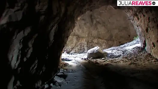 Serseri üvey kız kardeş anal seks yapıyor ve aşırı orgazm oluyor