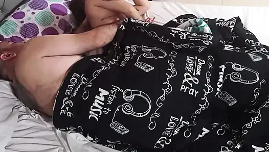 Мой любовник снимает видео со мной.
