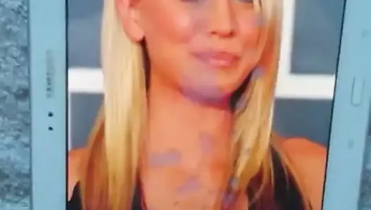 Kaley cuoco üzerinde Cum