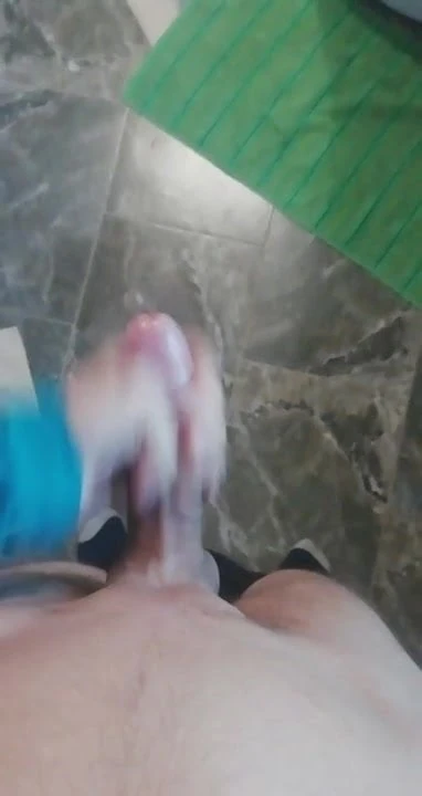 Me, if u want more give me a pm