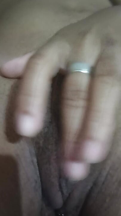 Virgină care se masturbează