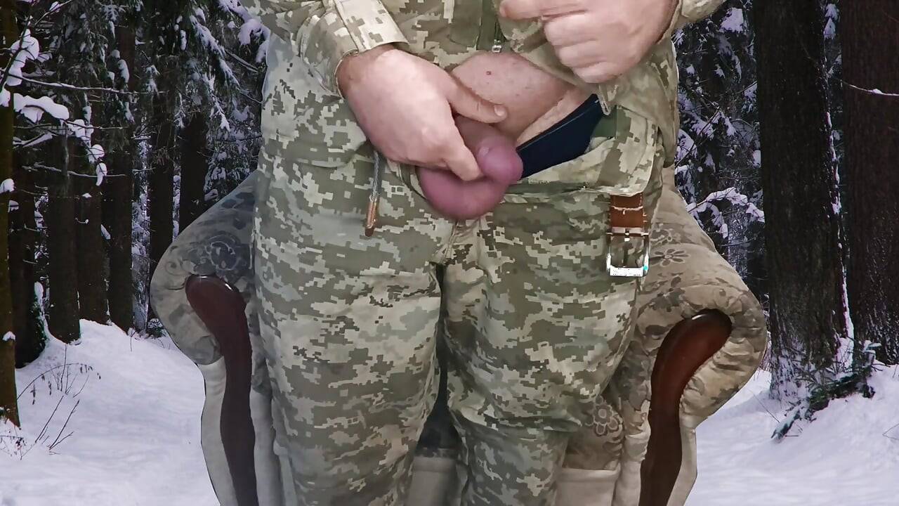 Военные Двери Дрочат И Ебутся Между Собой