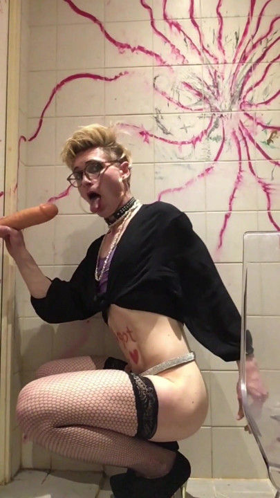 Sissy bottom Jes! Loves humiliation | Clip 1