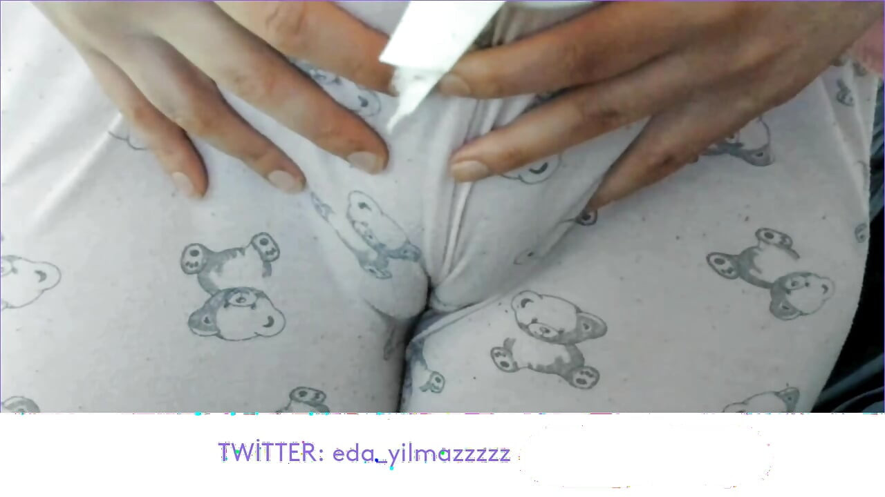 CAMELTOE- VAGINA MENGEMBANG- VAGINA BENGKAK- PIYAMA- PORNO TURKI