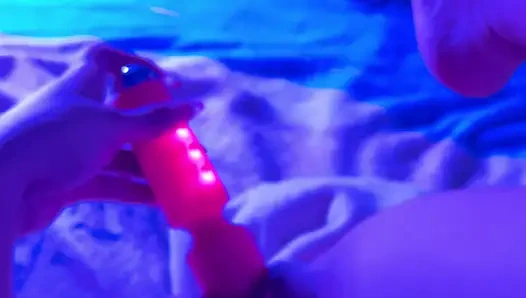 Sapık üniversiteli kız üvey babasını düşünerek amını sikiyor