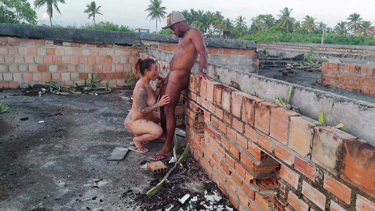 FUCK IN ABANDONED CONSTRUCTION WHEN HE WENT TO PEE