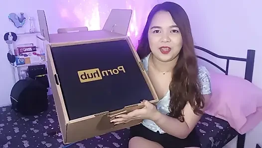 Unboxing hadiah pelanggan 25kku dari pornhub