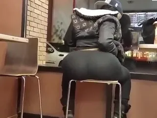 Black Chick Shaking That Ass