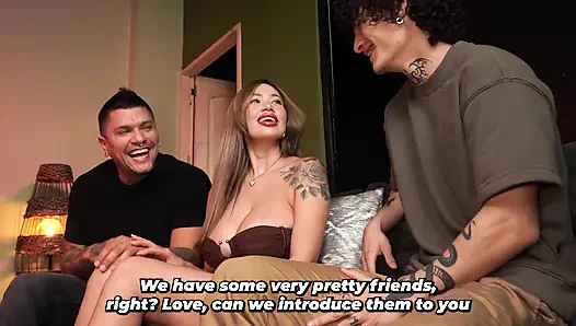 Evli kadın kocası ve en iyi arkadaşıyla aynı anda yakalanmadan nasıl seks yaptığını biliyor.