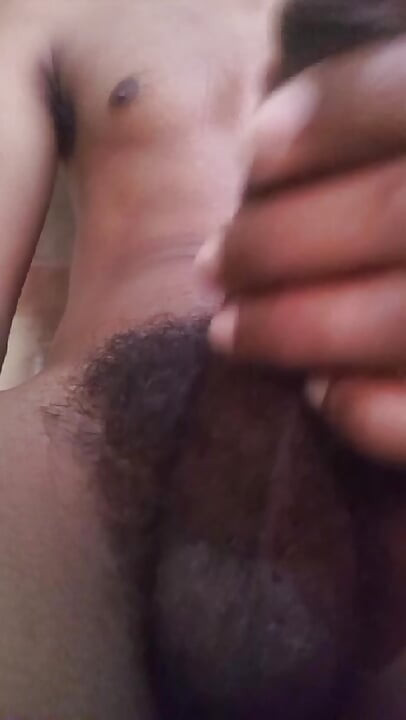 18 years old indin boy massage his dic