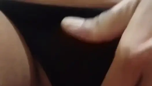 Ablam kızdı, tek kişilik yatağı paylaştık, tam Hintçe ses