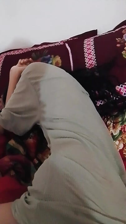 Girl sex her step brother Bangladeshi sex video fun and enjoy