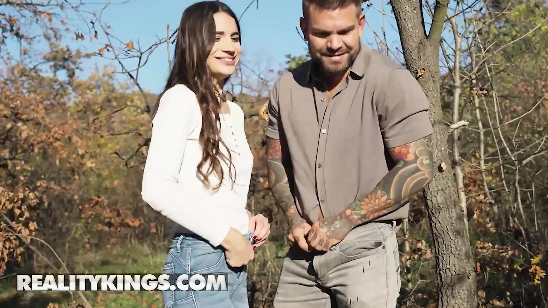 REALITY KINGS – Candie Luciani & Juan Lucho’s Outdoor Quickie Goes Wild With A Lucky Camera Guy