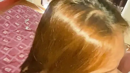 Khusus pelacur Angy adalah mengisap kontol orang lain dengan tenggorokan dalam