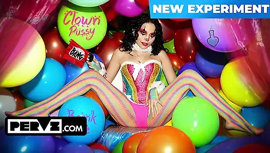 Clown Girl Satine Summers Proves Clussy Is No Joke in Wild Circus Fuck