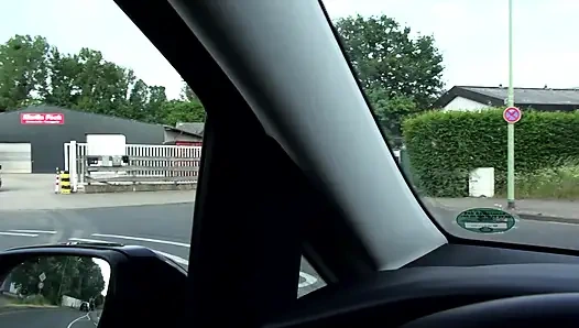 Lilly Fox Arabada Çifte Penetrasyonlu Üçlü Grup Seks