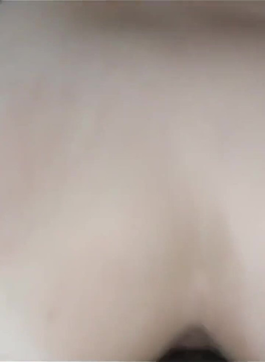 Mi hermanastro me folla por 10 minutos directos