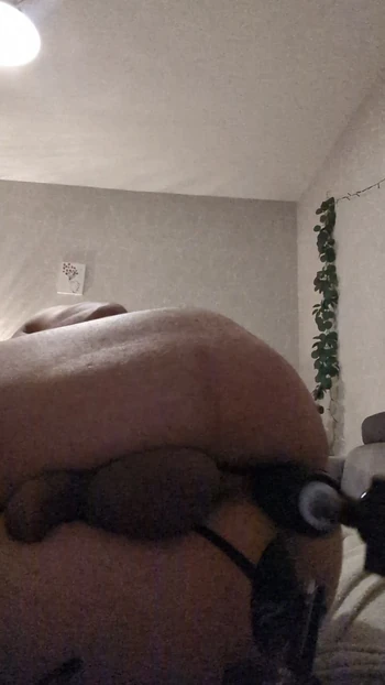 Fuck Maschine fuck my butt hole with string