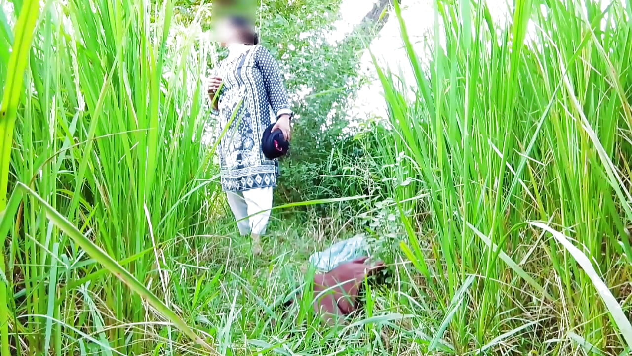 Mother-in-law let her son-in-law piss on her gorgeous legs