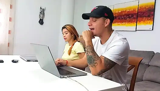 Занимаюсь сексом с моей лучшей подругой.