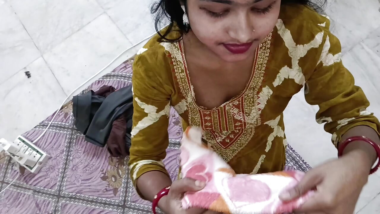 Busty indyjski Bhabhi Namiętny seks w pokoju z Devar i Łazienka Prysznic Moments, Amateur Desi domowej roboty