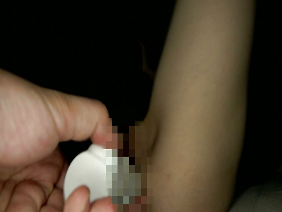 깊고 격렬하게 격렬한 밤으로 괴롭히는 나니와 소녀