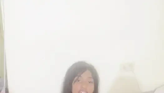 Sie ist super heiß, sie guckt sie an, komm und sie sehe mich