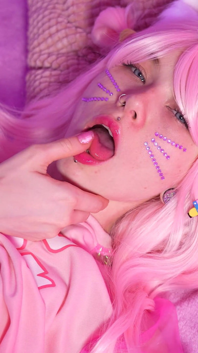 Kitty suka jadi pelacur. Video resolusi 4K