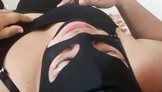 Maskeli gelin sperm içiyor ve emiyor
