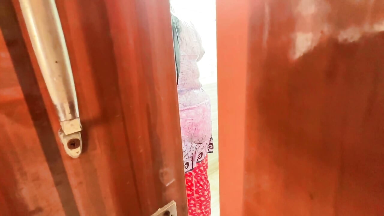 Egypt BBW Stepmom Shower in Bathroom When Stepson Got Super Hot & Fuck Her - Shower Sex & Cum