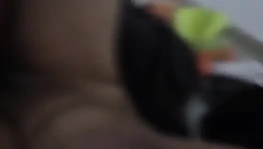 Ich habe gerade ein bisschen angezogen ... Nur für mich selbst... oder vielleicht auch für dich, was denkst du?