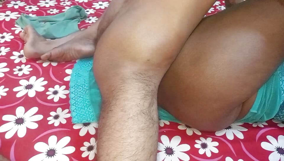 Morning sex with Stepsister. She was very surprised, but she didn't mind - Family Help