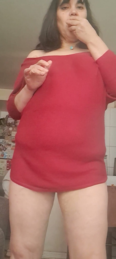 Stepmom Touching Her Pussy