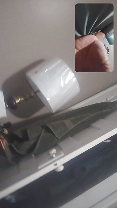 A minha mulher Holly Hotwife recebeu atenção de cum whore e finalmente concordou sobre o meu molho de massa pt1