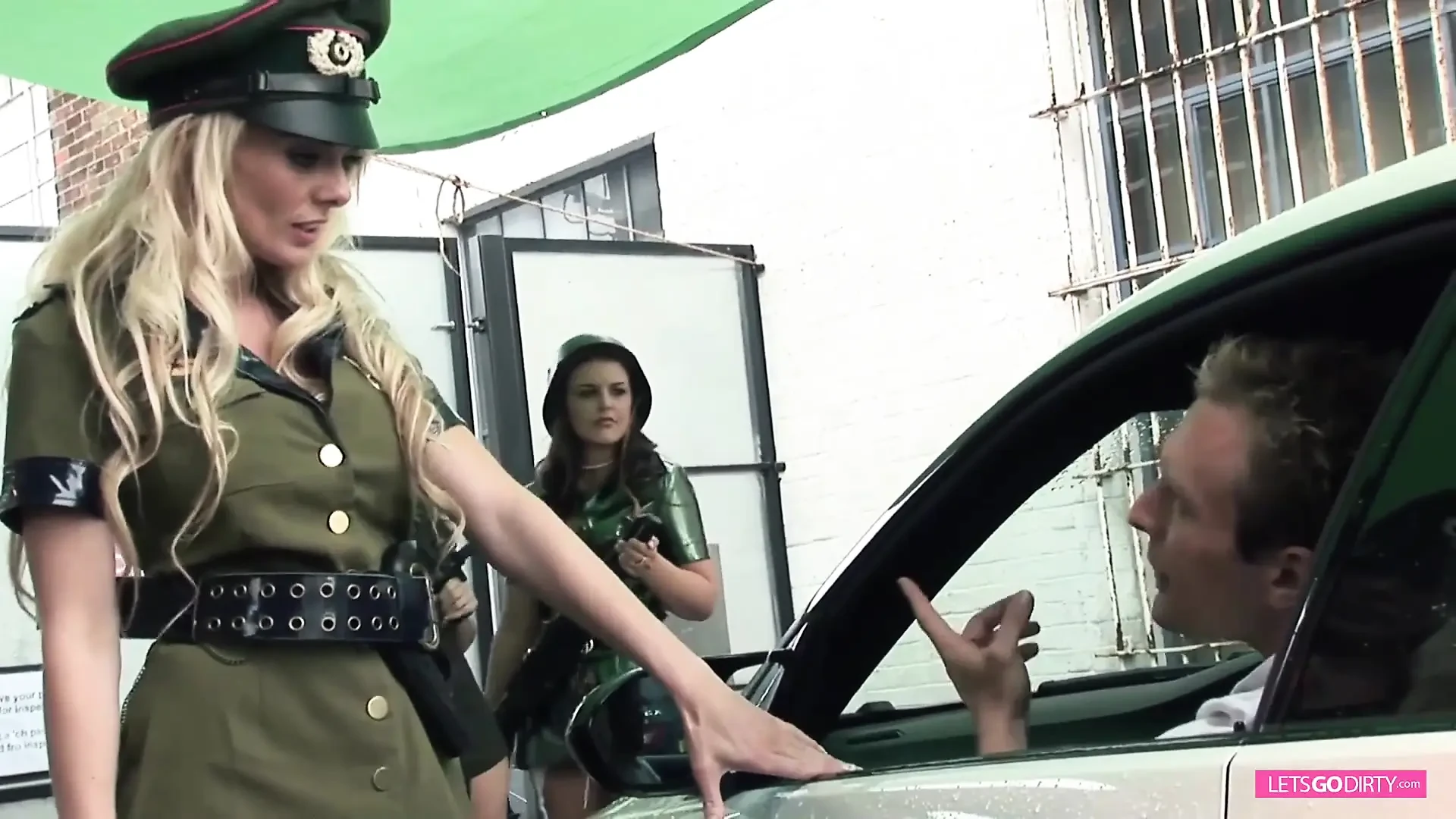 Elle Brook - beauty,babe