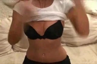 Hot amateur chick wanna do anal