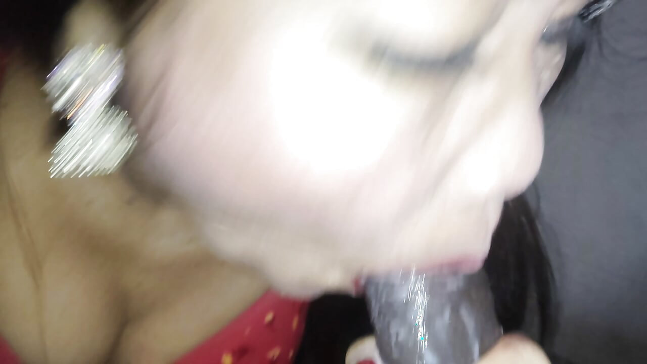 Desi Aunty Sucks