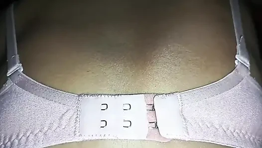 Kocam benimle minyonumu siken ve ateşli amcığımı domaltarak sikiyor.