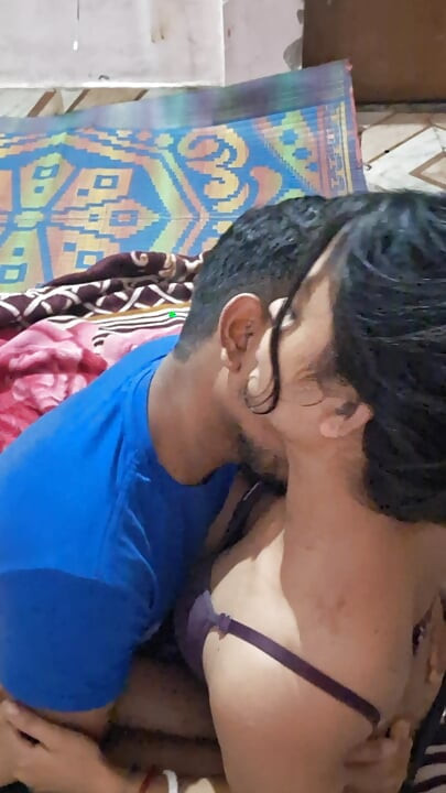 India Desi Vabi Romantic Feelings