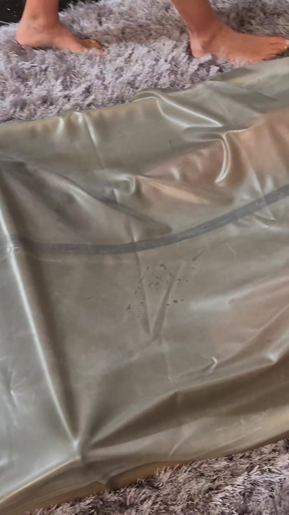 Esclavo Fijado En Cama De Vacío Y Utilizado