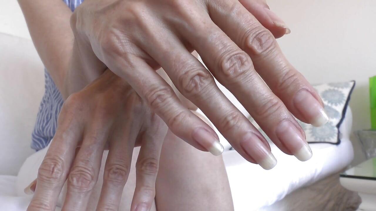 Elegant Summer Hands, Part 2 - Presented by Lady Victoria Valente